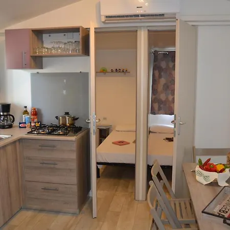 Happy Camp Mobile Homes In Camping Senia Cala Canyelles Lloret de Mar Zewnętrze zdjęcie