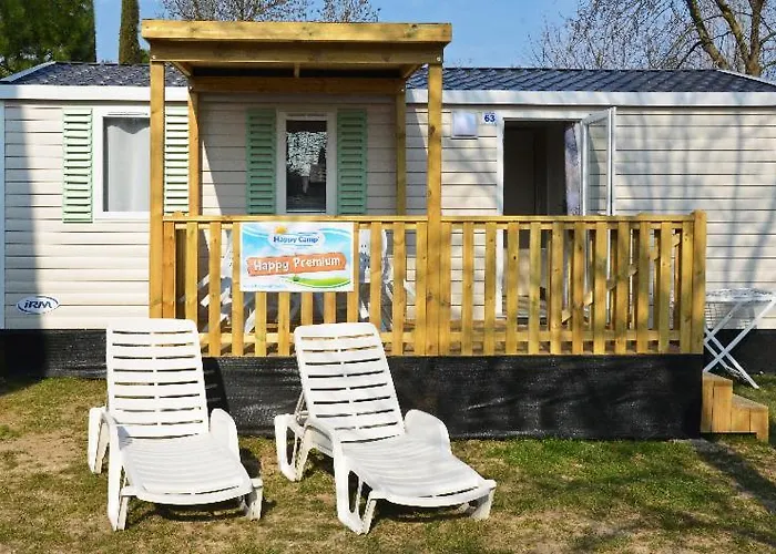 Happy Camp mobile homes in Camping Sènia Cala Canyelles