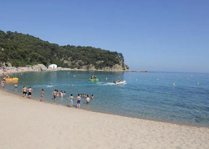 Happy Camp mobile homes in Camping Sènia Cala Canyelles