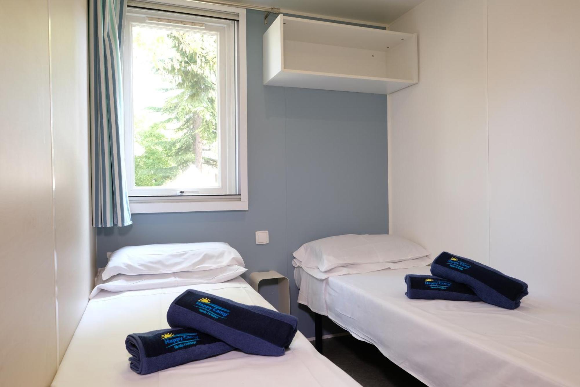 Camping Happy Camp Mobile Homes In Sènia Cala Canyelles *