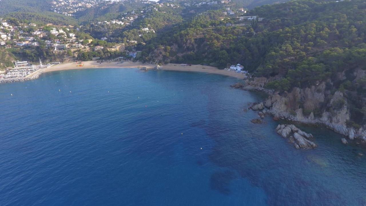 Happy Camp Mobile Homes In Sènia Cala Canyelles Camping *