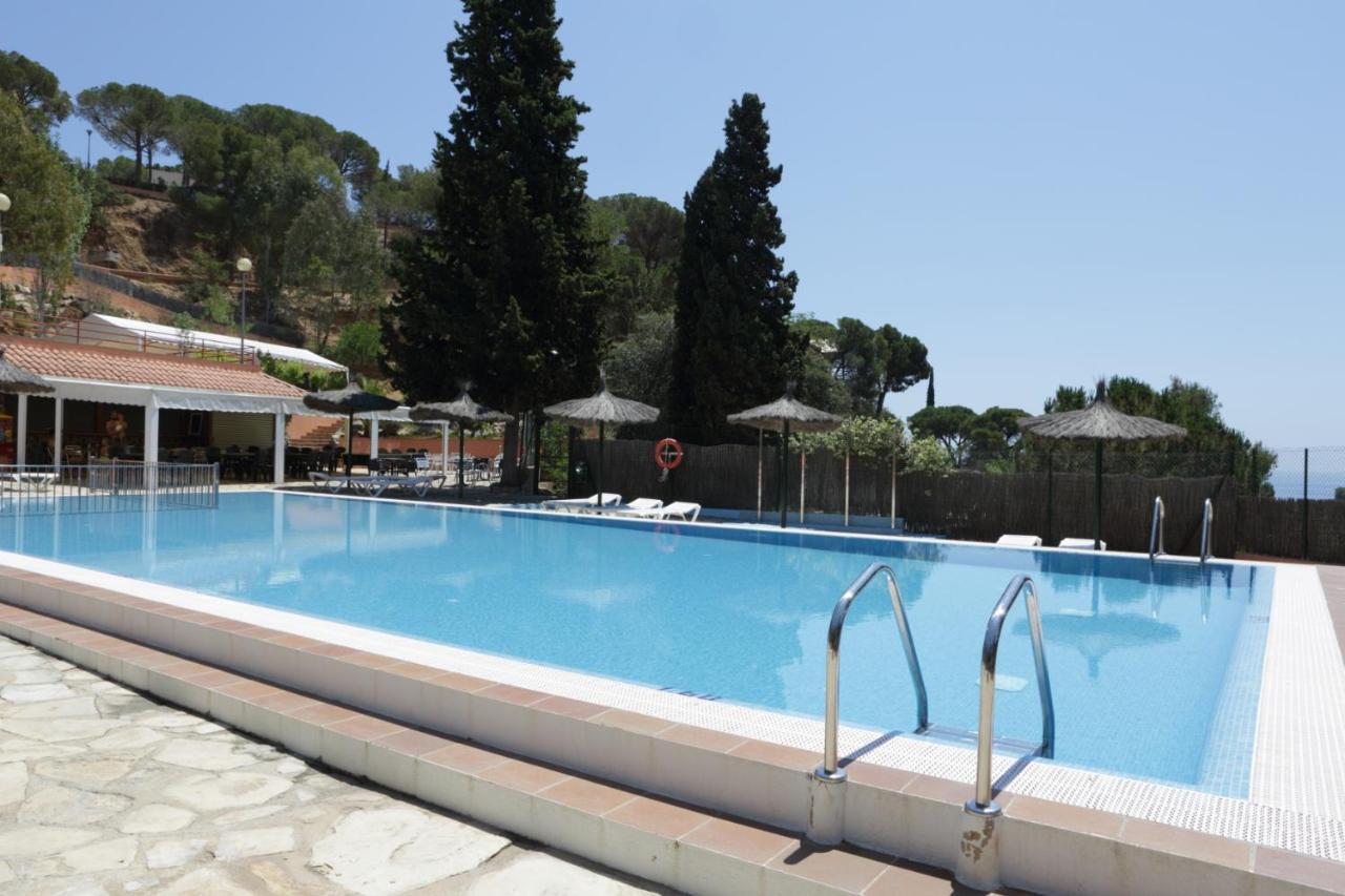 Happy Camp Mobile Homes In Sènia Cala Canyelles Camping Lloret de Mar