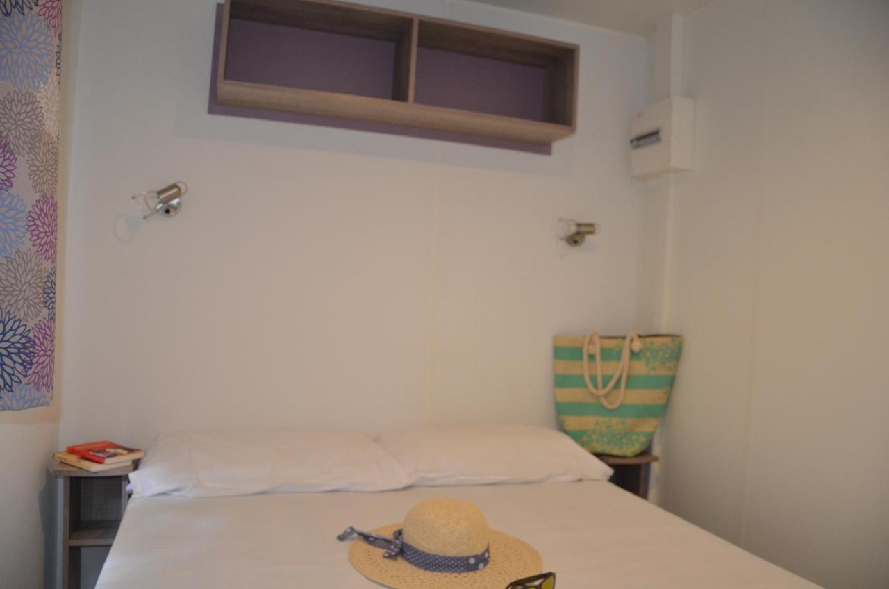 Happy Camp Mobile Homes In Sènia Cala Canyelles * Lloret de Mar